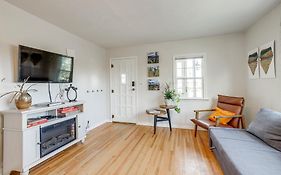 Central Rapid City Home With Sunroom And Fireplace!